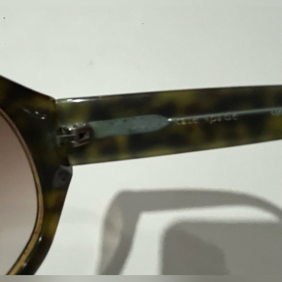 PRE-LOVED KATE SPADE SUNGLASSES - Picture 2 of 7
